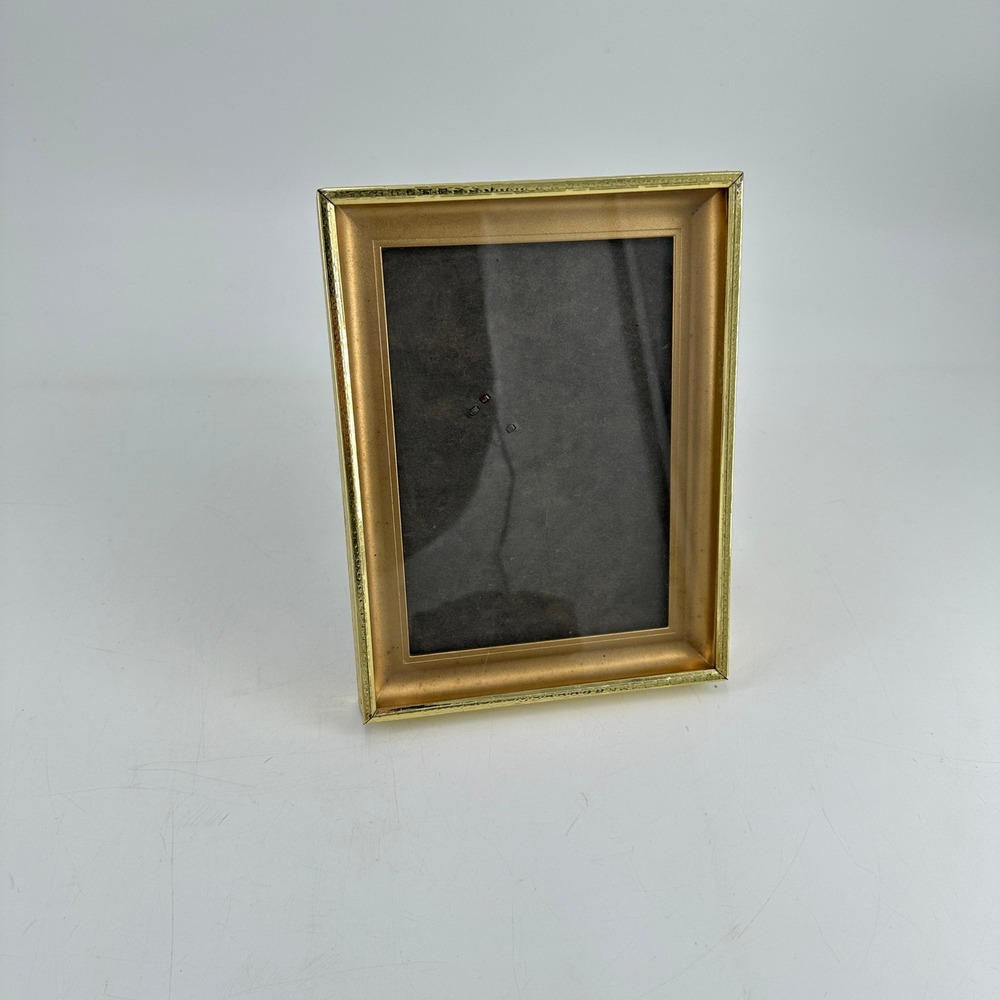 Vintage Style Gold Gilded Embossed Floral 5x7 Picture Frame Tabletop Easel Back